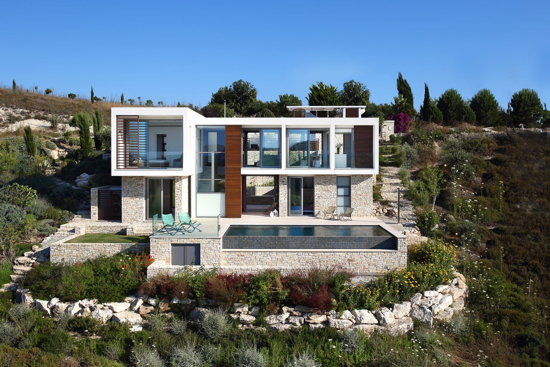 A contemporary hillside residence